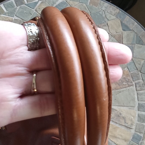 HUGE SALE IN MY CLOSET. MARC BY MARC JACOBS BAG - Picture 3 of 12